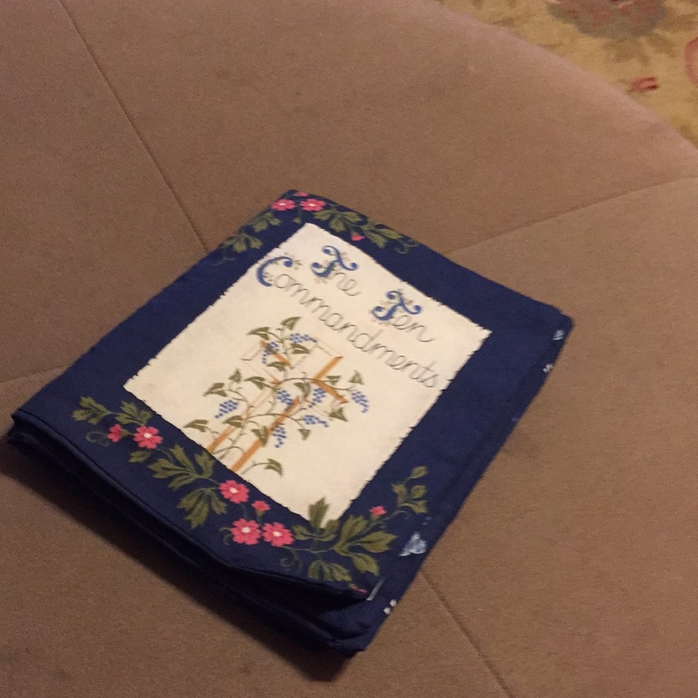 The Ten Commandments Cloth Book